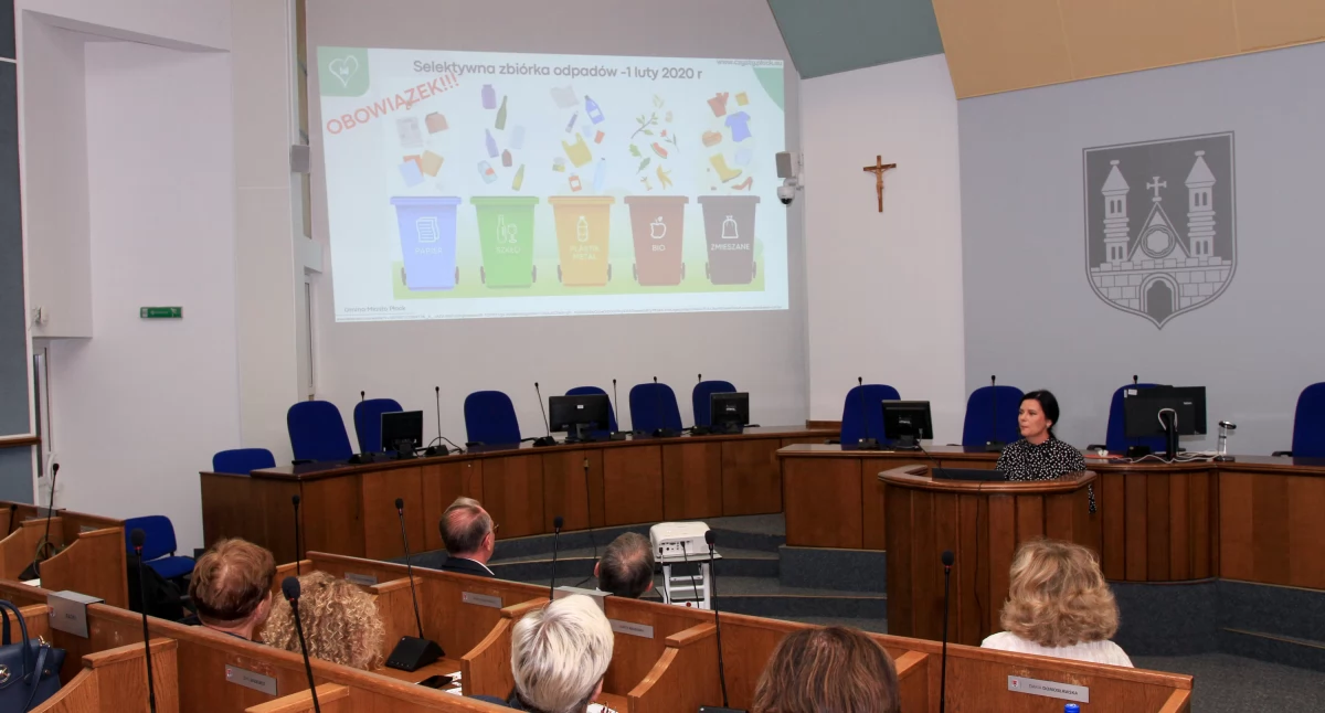 Warto wiedzieć, Segregacja odpadów komunalnych Płocku Gdzie problemy - zdjęcie, fotografia