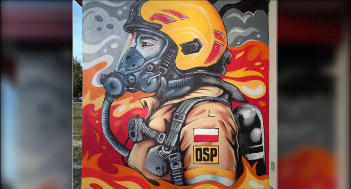 Mural na strażnicy w Rogozinie