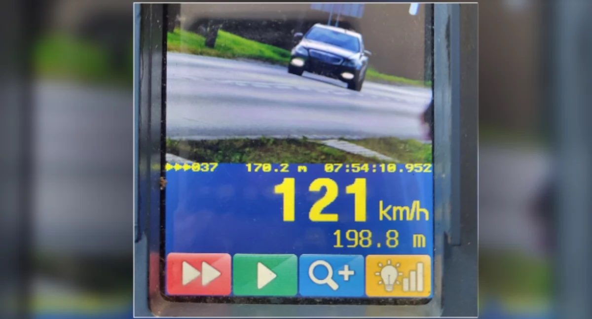Policjanci z płockiej grupy SPEED zatrzymali 25-latka, który w obszarze zbudowanym jechał ponad 120 km/h