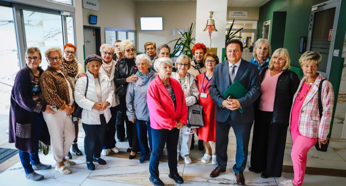 Dzwon Życia znajdujący się w holu płockiego Centrum Onkologii ufundowała Fundacja „Pokonaj Raka”. Płocki szpital jest 23. placówką w kraju, w której ten dźwięk będzie symbolicznie oznajmiał zakończenie leczenia onkologicznego