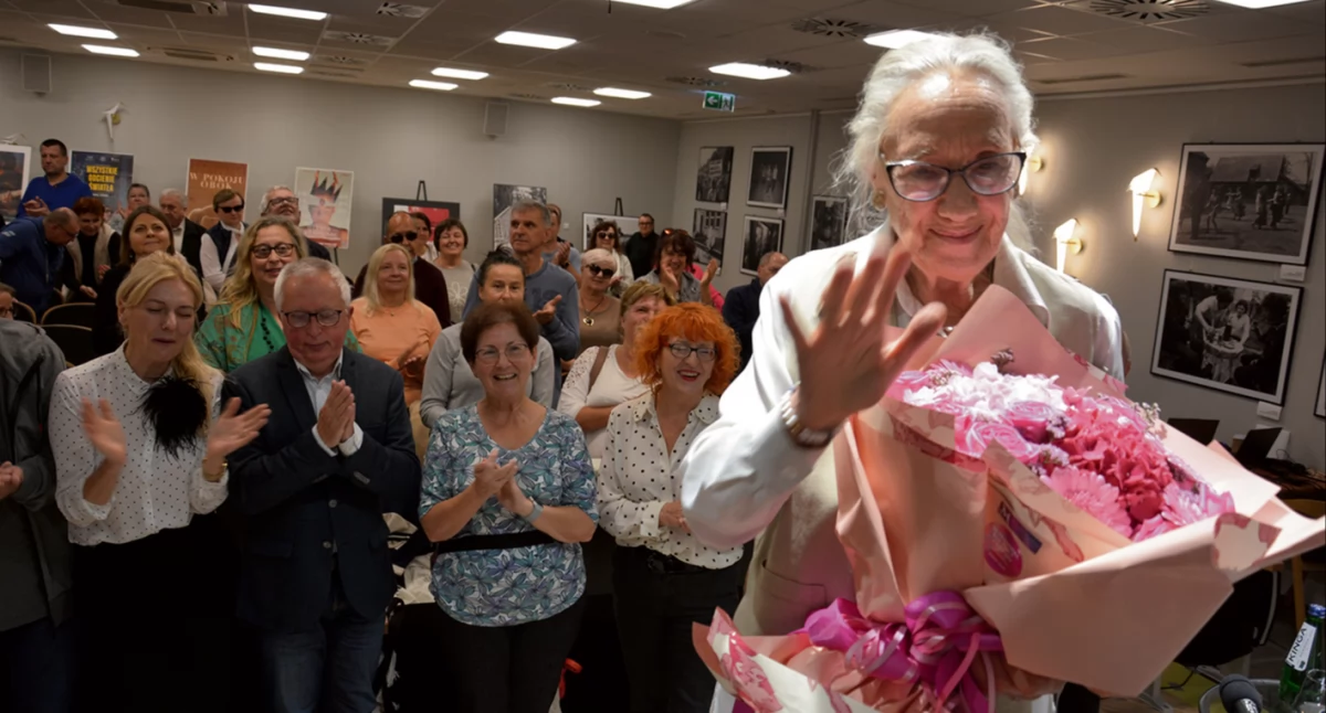 Teatr, Komorowska Festiwalu Kultury Sztuki Osób Niewidomych Płocku ulubionym słowem „starać się” - zdjęcie, fotografia