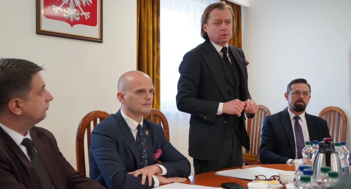 Warto wiedzieć, miliony powiatu płockiego! zostaną przeznaczone środki - zdjęcie, fotografia