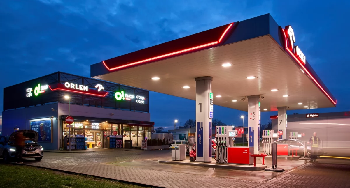 Orlen, ORLEN kolejną promocją paliwo Nawet litrów rabatem - zdjęcie, fotografia