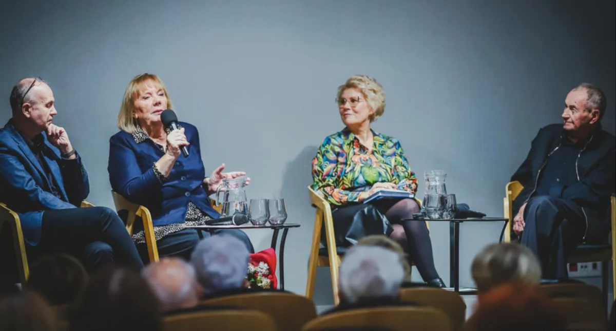 Książka, wydawnictwo Książnicy Płockiej Serce teatru - zdjęcie, fotografia