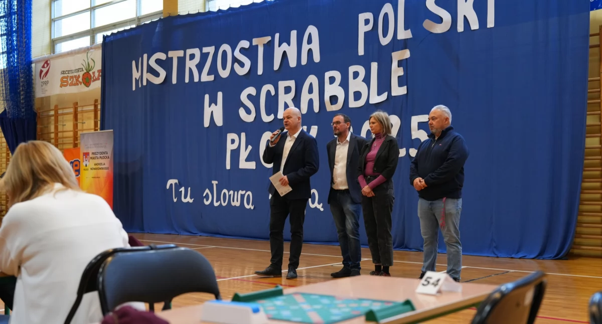 O tym się mówi, Najlepsi scrabbliści całej Polski rywalizują Płocku walka słowa - zdjęcie, fotografia