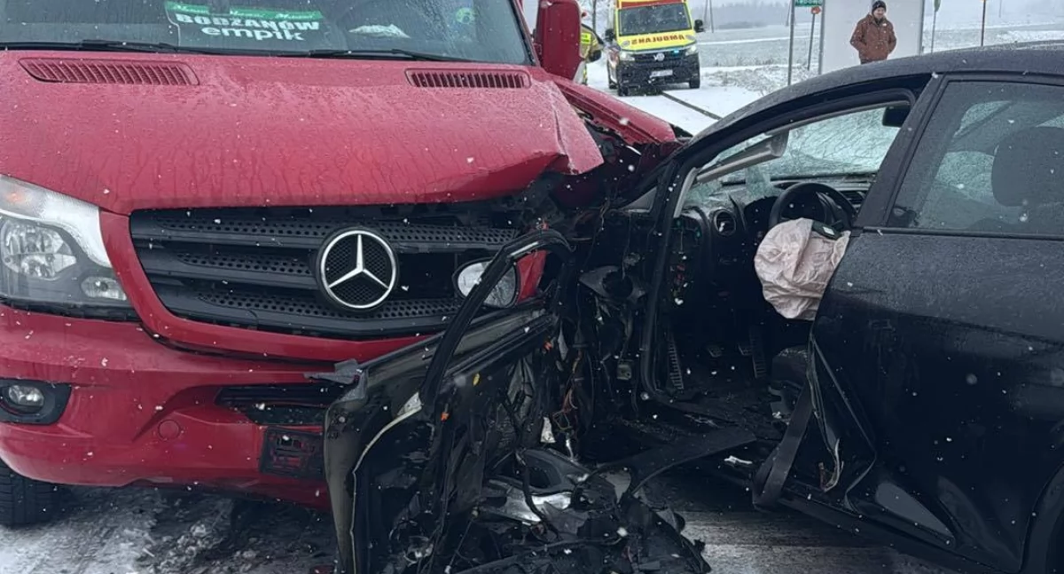 Wypadki, Wypadek Ciućkowie Mundurowi apelują rozwagę drogach - zdjęcie, fotografia