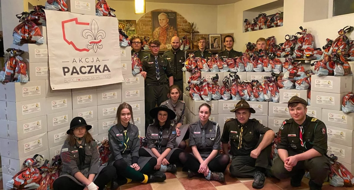 Akcja społeczna, Płoccy harcerze wspierają rodaków Kresach Dołącz Akcji Paczka - zdjęcie, fotografia