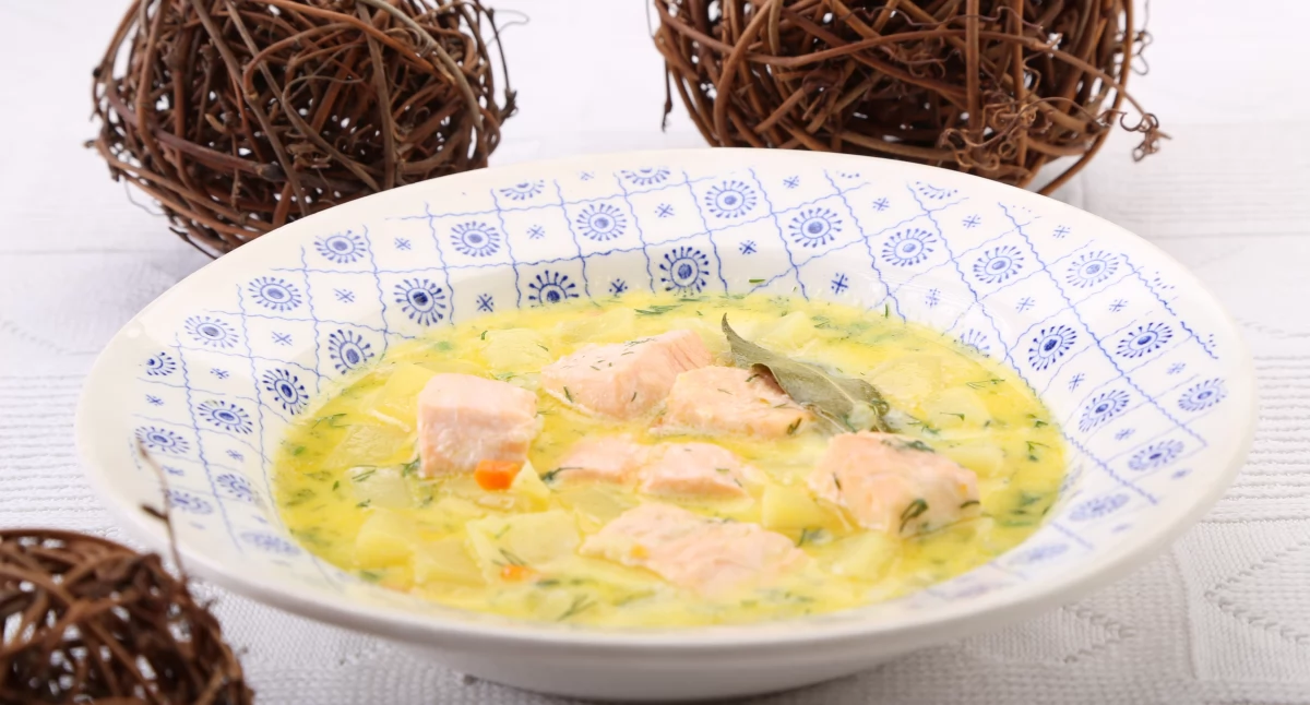 Zupa łososiowa (Lohikeitto)