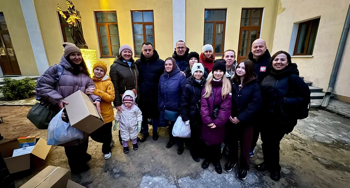 Warto wiedzieć, „Paka Rodaka” dotarła Płocka Żytomierza - zdjęcie, fotografia