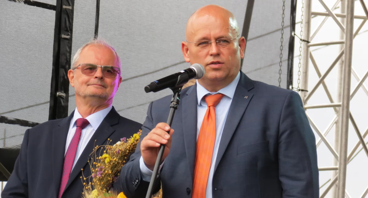 Jerzy Jabłoński - Przewodniczący Rady Miasta i Gminy Sanniki, Gabriel Wieczorek - Burmistrz Miasta i Gminy Sanniki