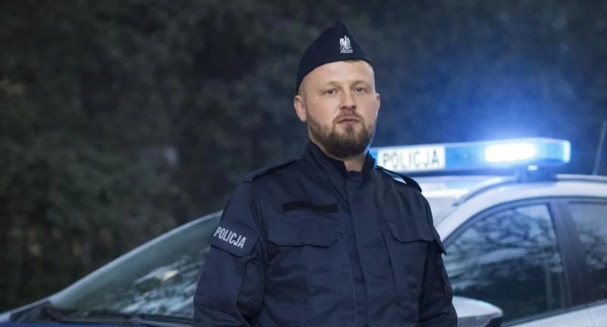 Warto wiedzieć, Szybka reakcja policjanta Płocka uratowała mężczyznę - zdjęcie, fotografia
