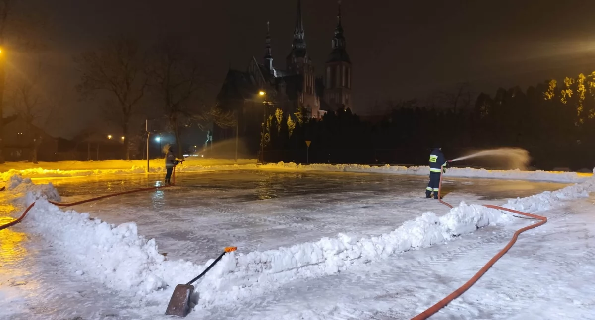 O tym się mówi, Lodowiska Staroźrebach Bielsku zimowe atrakcje mieszkańców powiatu płockiego - zdjęcie, fotografia