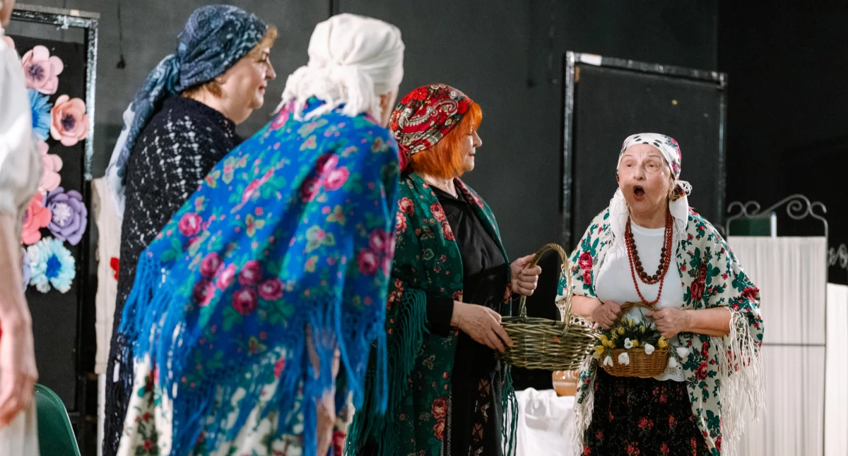 Teatr Remedium w spektaklu „Opowieści spod strzechy”