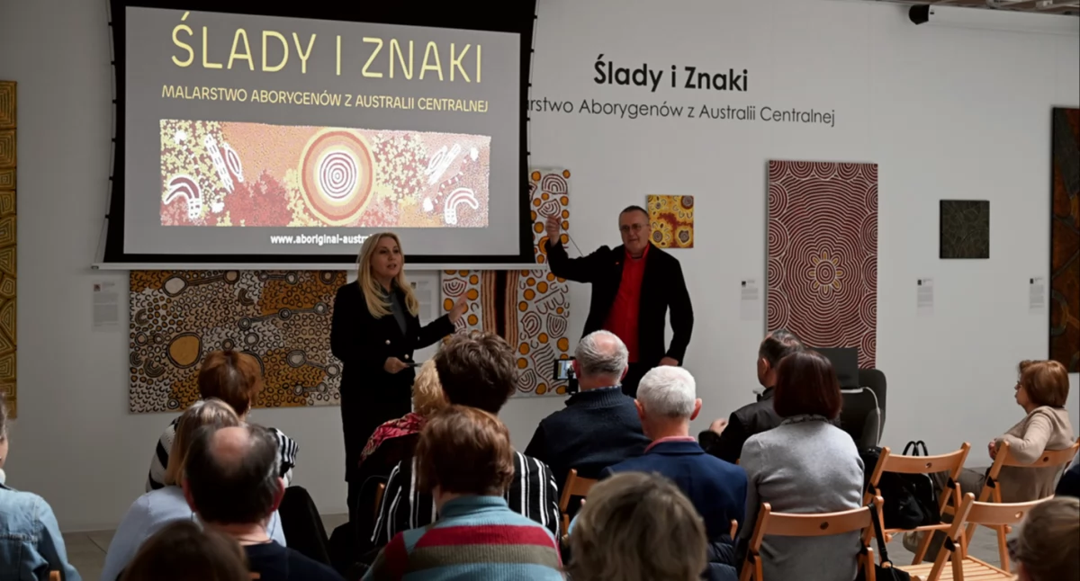 Wystawa, Malarstwo Aborygenów Australii Centralnej lutym Płockiej Galerii Sztuki - zdjęcie, fotografia