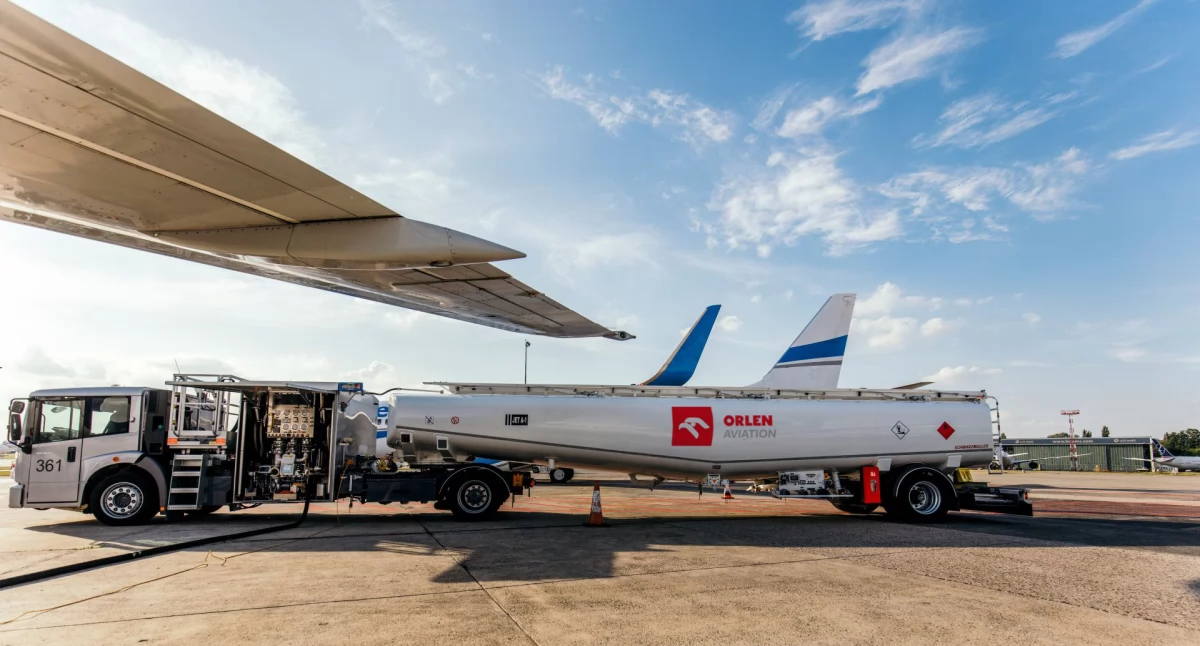 Spółka ORLEN Aviation uzyskała koncesję na tankowanie samolotów na największym lotnisku w Czechach