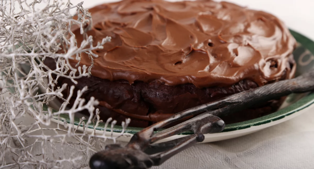 Czekoladowy tort marchewkowy