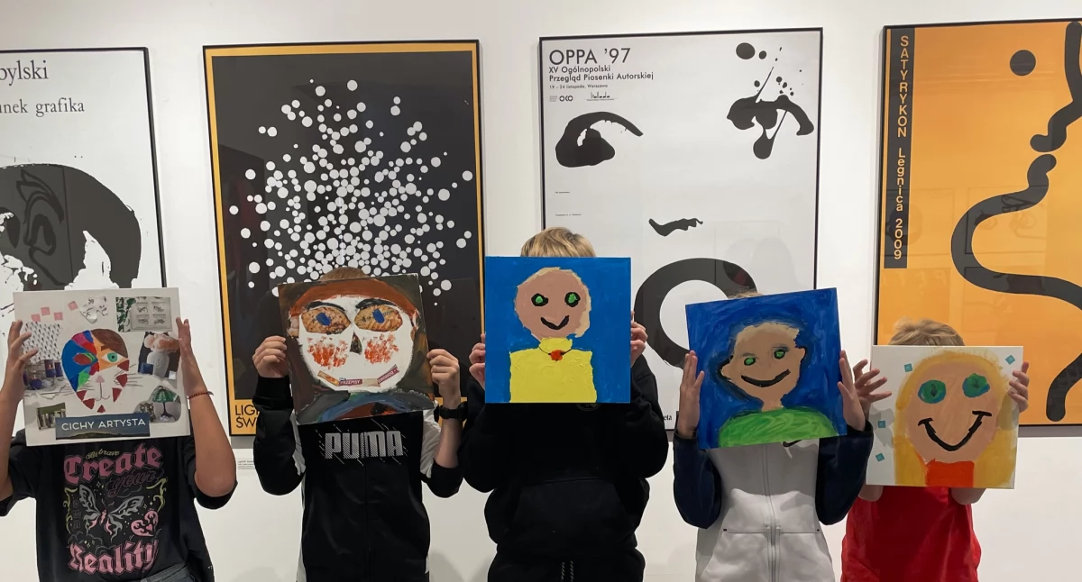Warto wiedzieć, Płocka Galeria Sztuki zaprasza warsztaty artystyczne okazji Kobiet - zdjęcie, fotografia