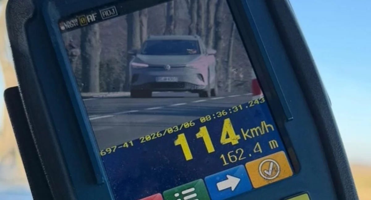 Laserowy miernik prędkości wskazał 114 km/h w obszarze zabudowanym