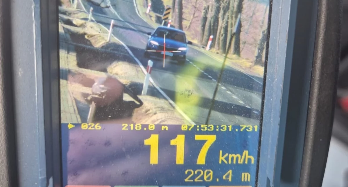 Wiadomości Policja , Pirat Kalisza gnał terenie zabudowanym Zatrzymali gostynińscy policjanci - zdjęcie, fotografia