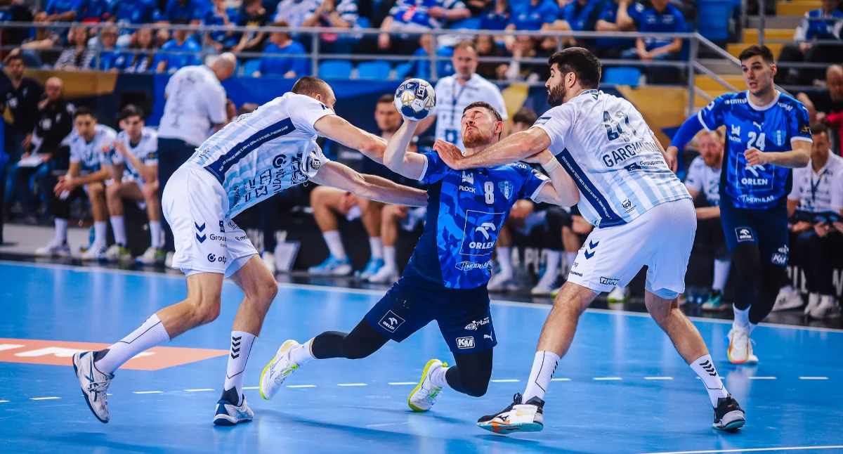 Orlen Wisła Płock remisuje z Pickiem Szeged 30:30 w ostatniej kolejce fazy grupowej LM. Zobacz podsumowanie emocjonującego meczu i sprawdź sytuację w tabeli.