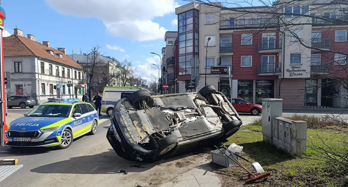 Wypadki, Wypadek centrum Płocka letnie dziecko szpitalu - zdjęcie, fotografia
