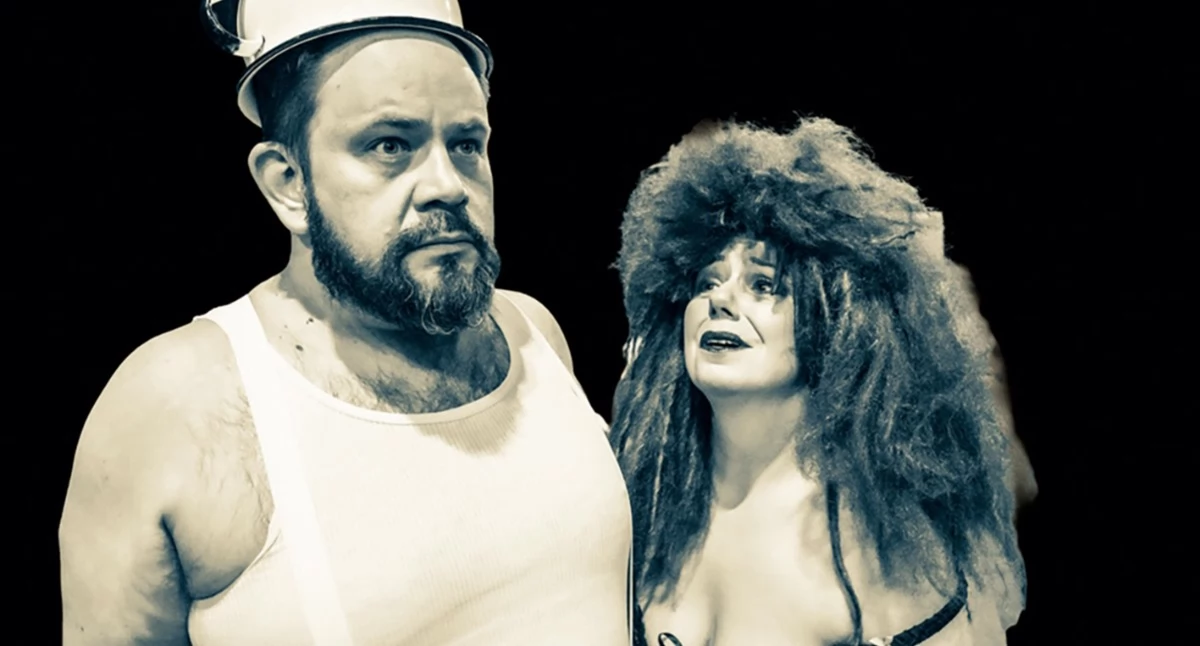 Teatr, premiery „Szaniawskiego” „Ubu Król czyli Polacy” Jarry’ego „Motyle wolne” Gershego absurd czułość - zdjęcie, fotografia
