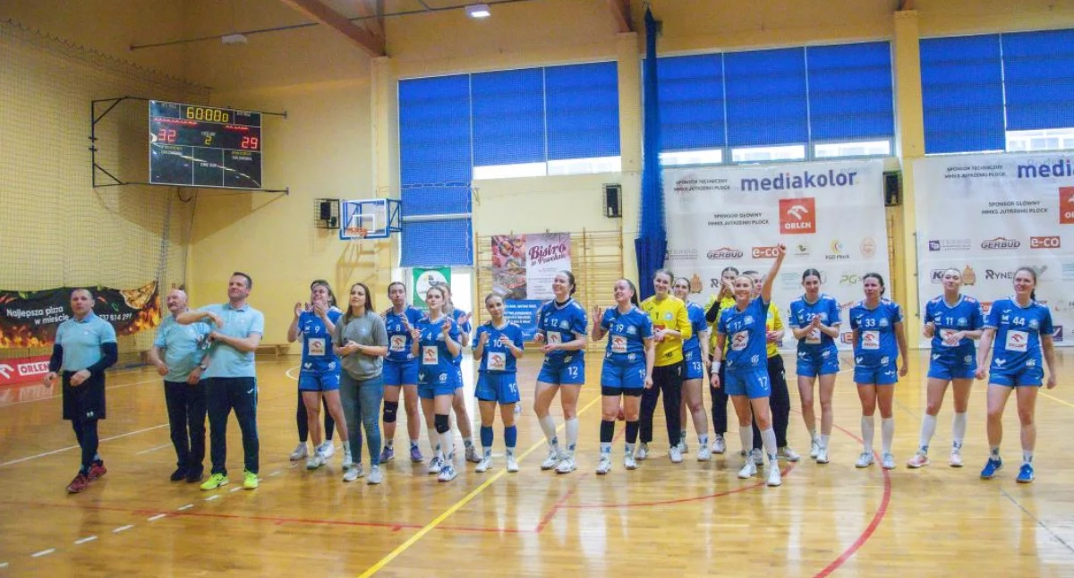Piłka ręczna, Jutrzenka Płock wygrała swoją grupę - zdjęcie, fotografia