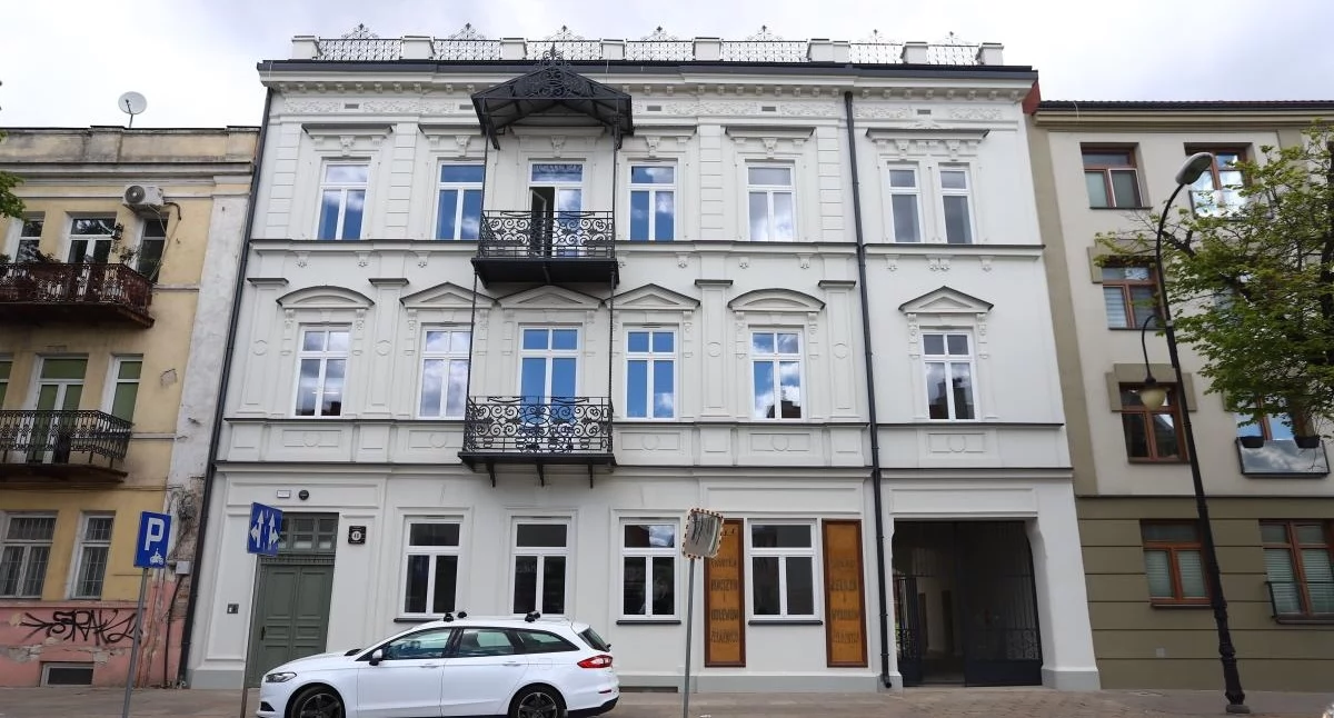 Mieszkanie, jedna najpiękniejszych płockich kamienic Zajrzeliśmy środka okazji wręczenia kluczy lokatorom [FOTO] - zdjęcie, fotografia