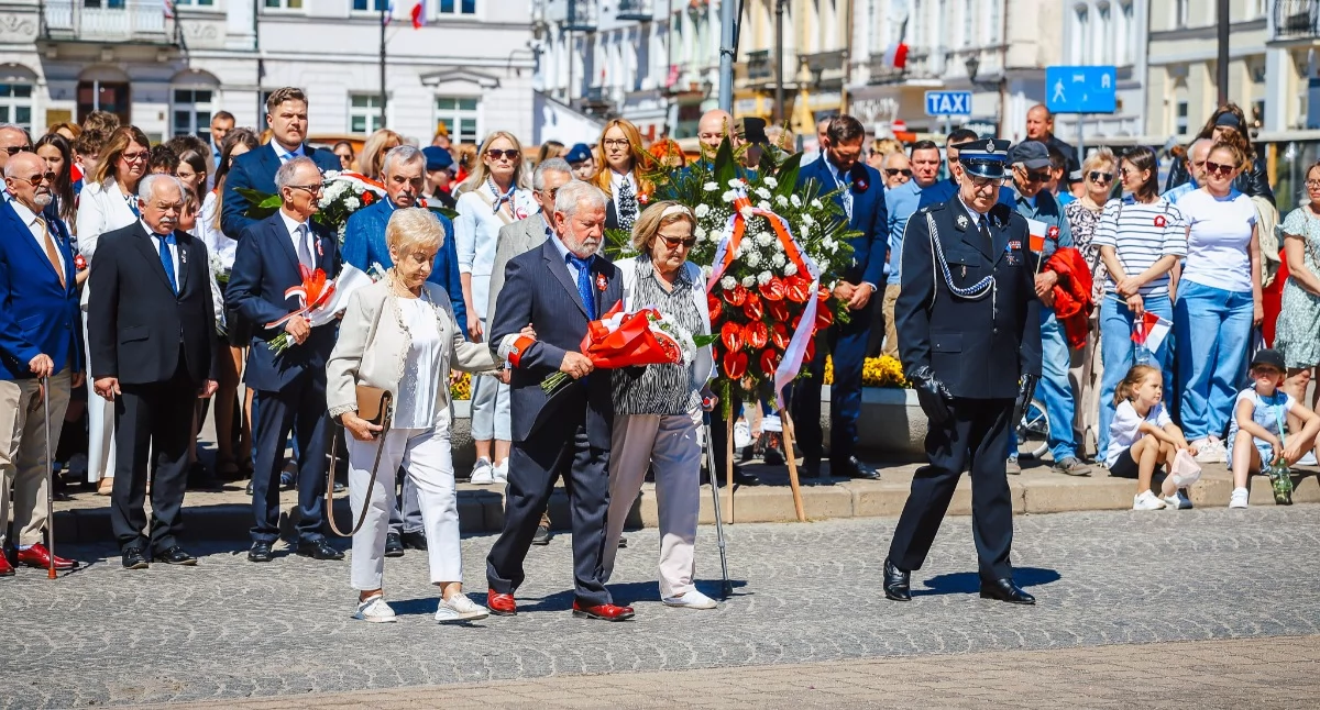 Wokół Nas, Święto Narodowe Trzeciego Uroczystości patriotyczne Płocku [ZDJĘCIA] - zdjęcie, fotografia