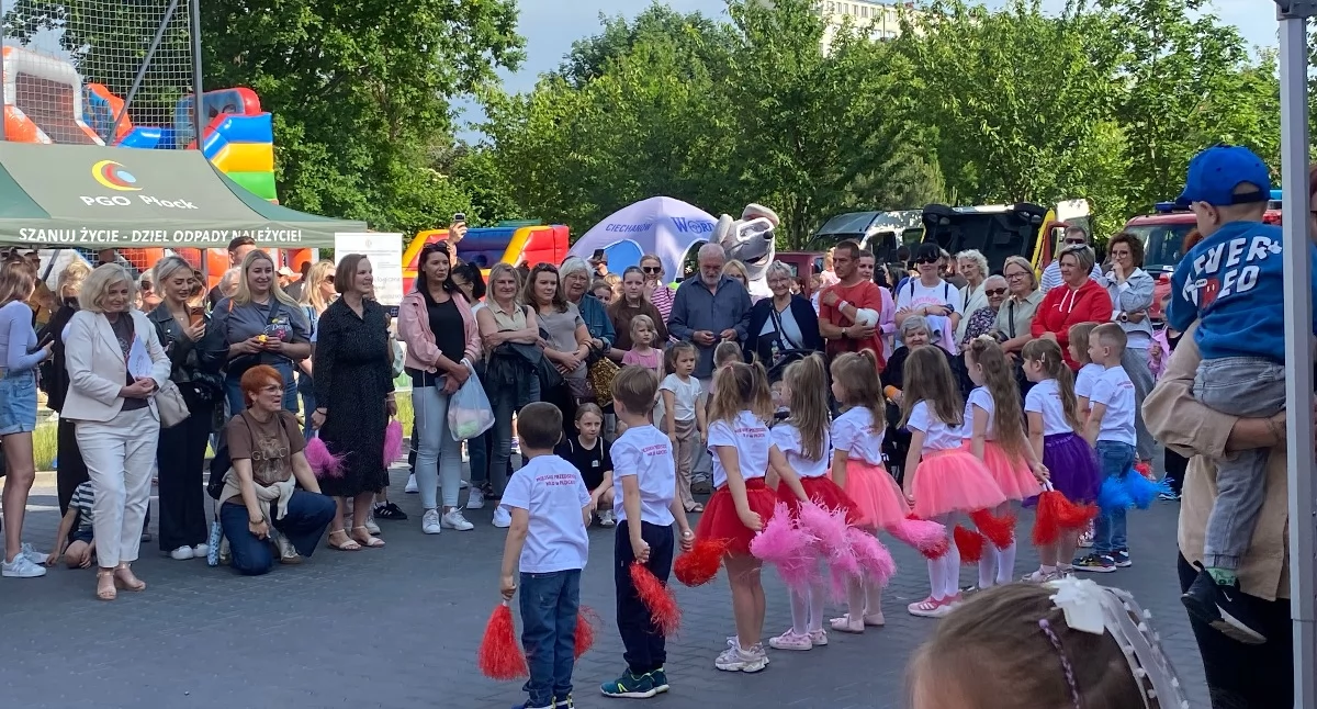 Warto wiedzieć, Rodzinna zabawa wsparcie Jasia Dzień Dziecka Płocku - zdjęcie, fotografia