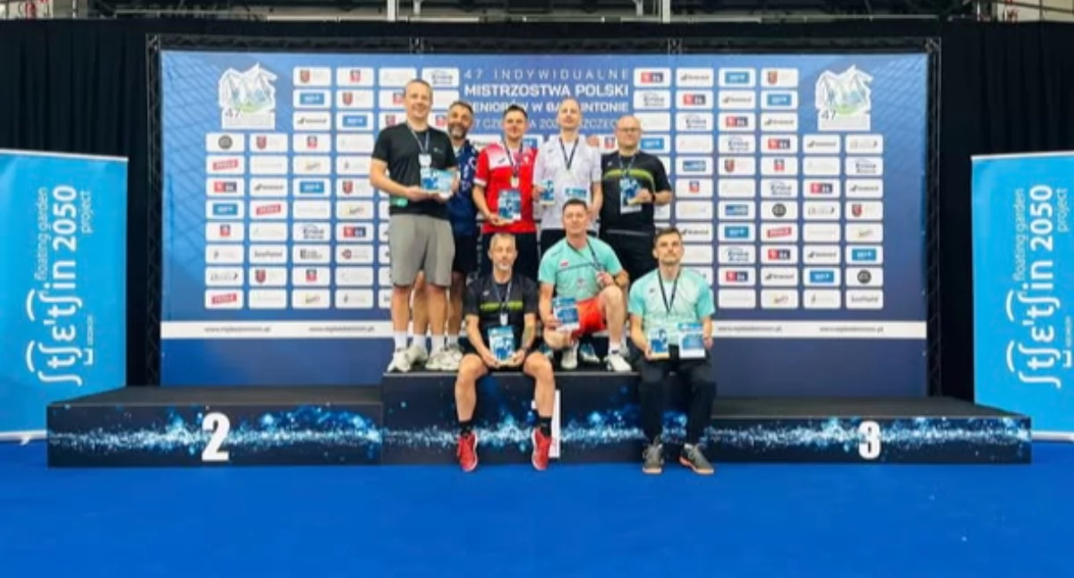 Badminton, Mistrzostwa Polski Seniorów badmintonie Medale płocczan - zdjęcie, fotografia