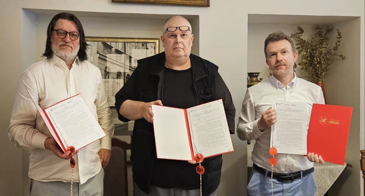 Książka, Ostoja herbu Słubic łódzkiej publikacji naukowej - zdjęcie, fotografia