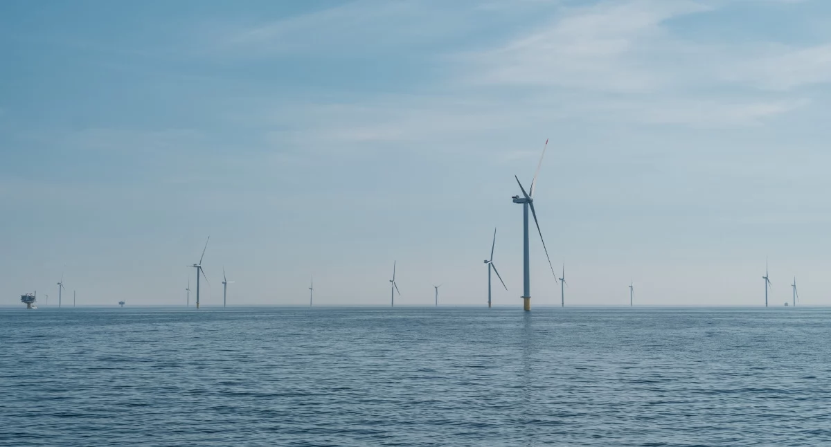 PKN ORLEN, turbin Bałtyku ORLEN finalizuje budowę pierwszej morskiej farmy wiatrowej - zdjęcie, fotografia