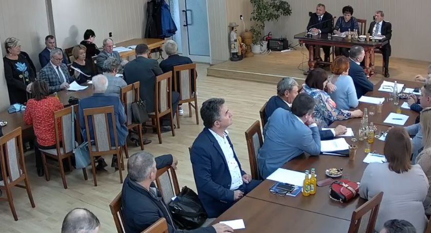 Co z pensjami nauczycieli z Zawidza? ZNP zapewnia pomoc prawną