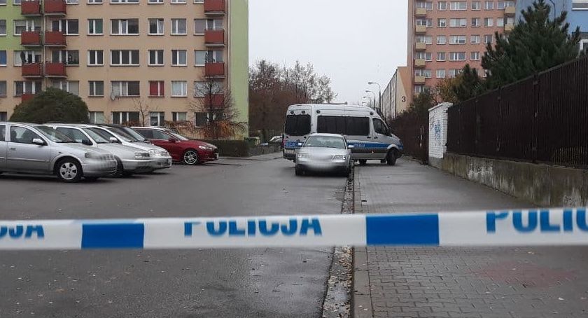 Policja zabezpieczyła kolejne substancje niebezpieczne. W Płocku trwają działania CBŚP