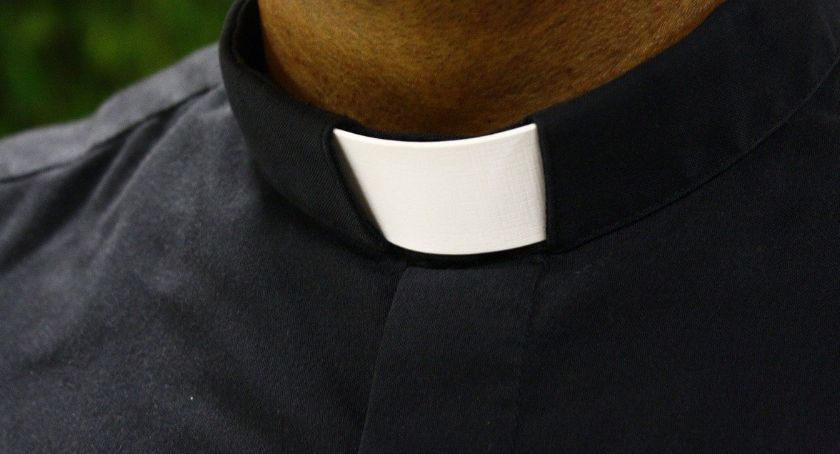 Kuria zawiesiła w obowiązkach księdza z jednej z płockich parafii. Chodzi o zarzuty nadużyć seksualnych