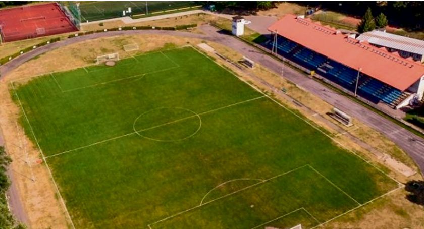 Rozpoczyna się remont stadionu