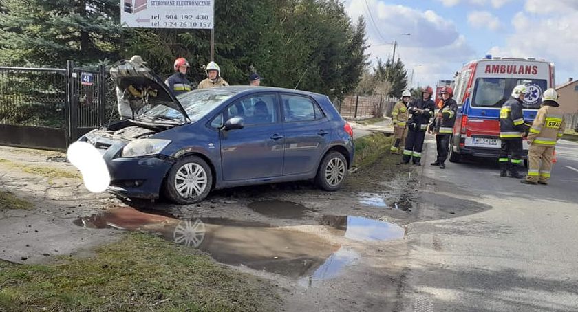 Kolizja w Brwilnie Dolnym i wypadek w Nowej Korzeniówce. Jedna osoba w szpitalu