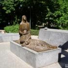 Katyńska Pieta. Fragment Pomnika Katyńskiego znajdującego się obok wrocławskiej Rotundy