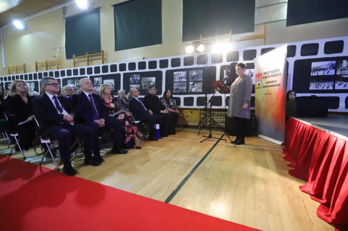Bo niezmienna obecność przez 100 lat, to naprawdę wielkie osiągnięcie – mówiła podczas jubileuszowych uroczystości Iwona Denst, dyrektor Szkoły Podstawowej nr 6 w Płocku,