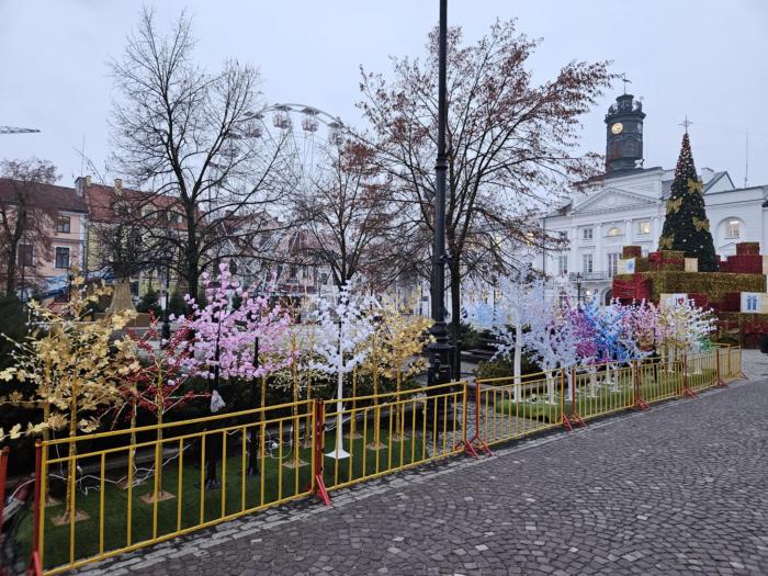 Stary Rynek w Płocku, przygotowania do Jarmarku Bożonarodzeniowego