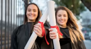 Przyszłość zaczyna się teraz. Niebawem ruszy rekrutacja na studia wyższe w Płocku. Czas decyzji dla maturzystów