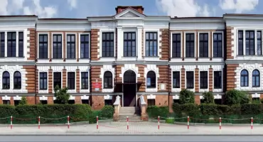 Liceum Ogólnokształcące im. Tadeusza Kościuszki w Gostyninie. Historia pisana od pokoleń, edukacja projektowana na jutro