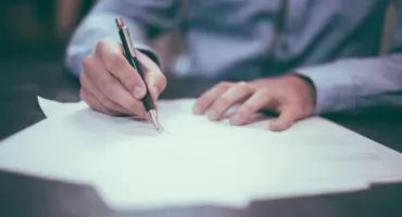 Dokumenty podróży: jak prawidłowo uporządkować dokumenty