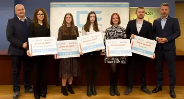 Na starcie można zdobyć 5 tys. zł! Ruszają z programem stypendialnym dla kandydatów na studia