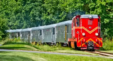 Szukasz sposobu na spędzenie czasu z rodziną? Muzeum Kolei Wąskotorowej w Sochaczewie zaprasza