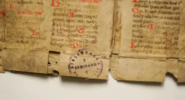 Polska odzyskała od Niemiec zagrabione dobra kultury. Wśród nich cenny starodruk opatrzony pieczęciami płockiej biblioteki!