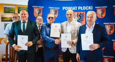 Podpisano umowy na rozbudowę dróg w Powiecie Płockim