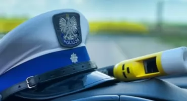 49-latka wiozła syna na naukę jazdy. Sama była pod wpływem alkoholu