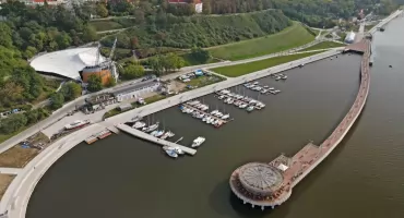 Przepłynie wpław całą Wisłę? Tego jeszcze nikt nie dokonał